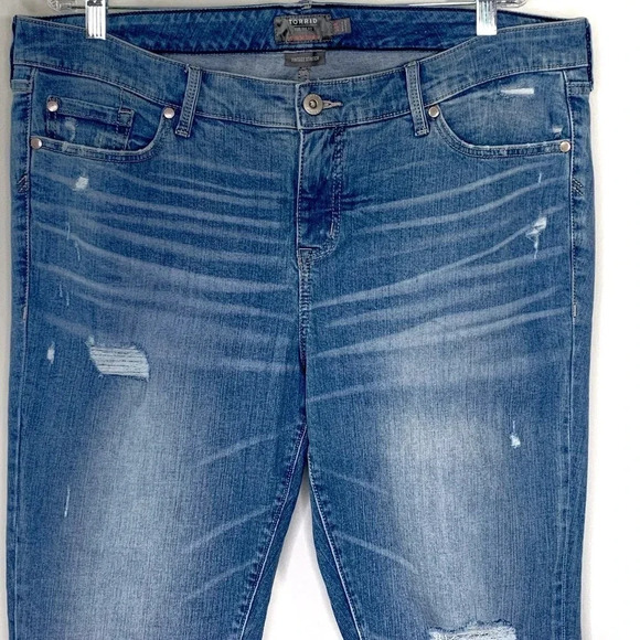 Torrid Denim Boyfriend Straight Vintage Stretch Distressed Jeans Size 16R Blue - Picture 4 of 16
